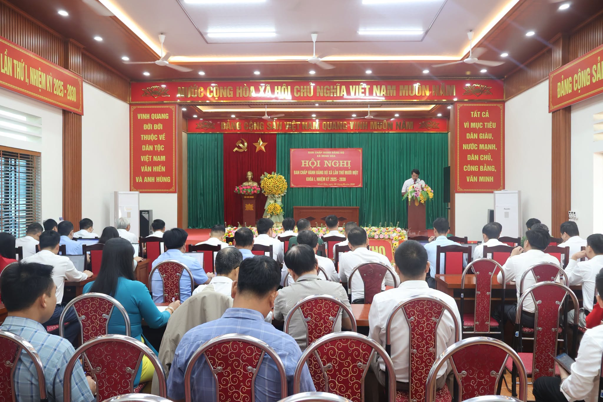 XÃ MINH HÒA TỔ CHỨC HỘI NGHỊ BAN CHẤP HÀNH ĐẢNG BỘ XÃ MỞ RỘNG
