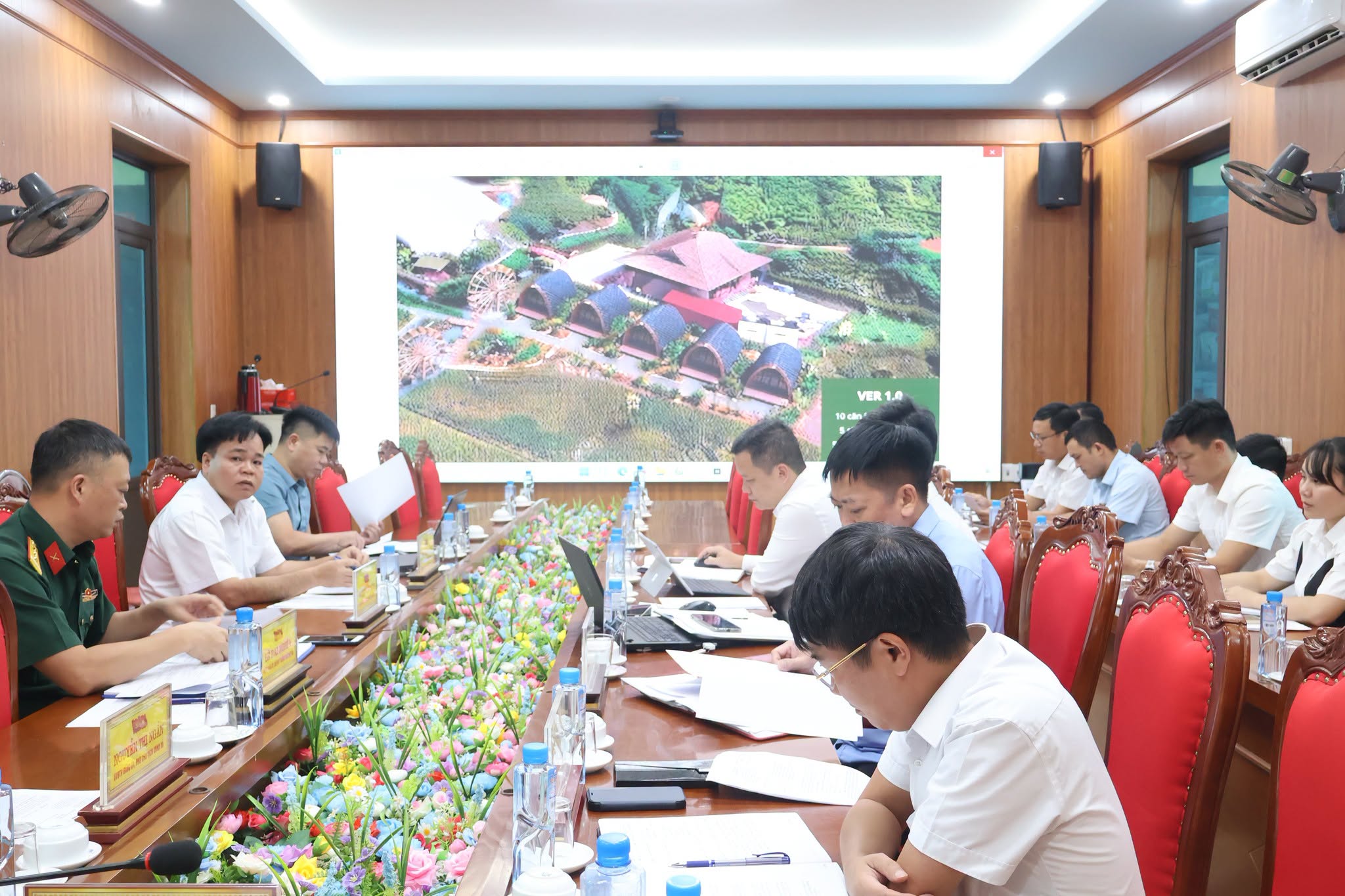UBND XÃ MINH HÒA HỌP NGHE BÁO CÁO TIẾN ĐỘ QUY HOẠCH VÀ CÁC NHIỆM VỤ TRỌNG TÂM