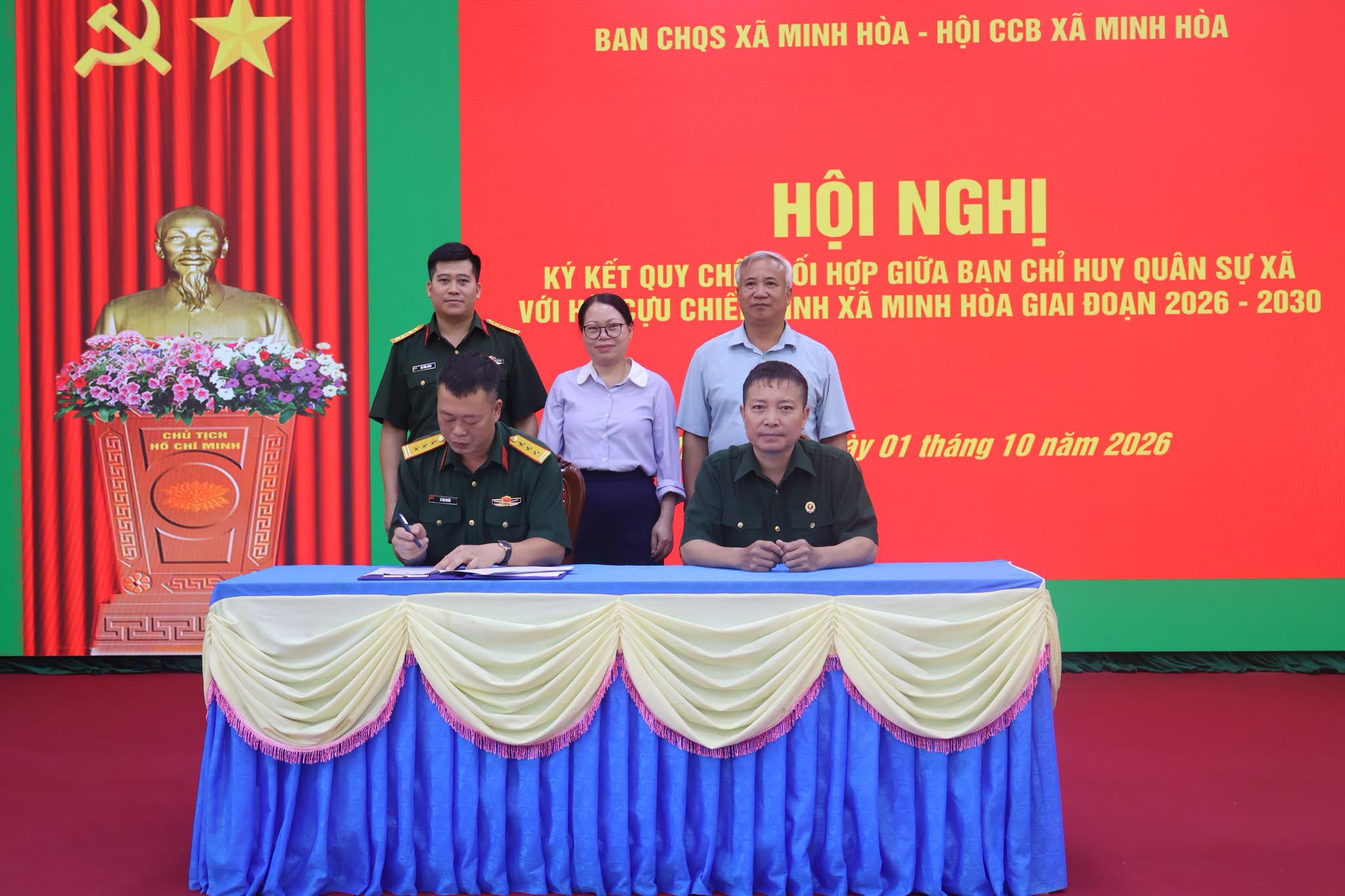 HỘI NGHỊ KÝ KẾT QUY CHẾ PHỐI HỢP GIỮA BAN CHQS XÃ VÀ HỘI CỰU CHIẾN BINH XÃ MINH HÒA