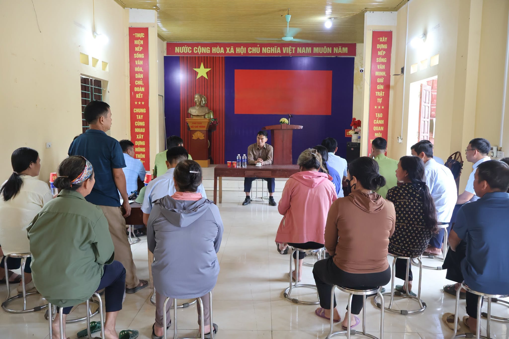 LÃNH ĐẠO UBND XÃ MINH HÒA KIỂM TRA, KHẢO SÁT PHƯƠNG ÁN CẤP NƯỚC THỦY LỢI CHO NHÂN DÂN THÔN TÂN THÀNH
