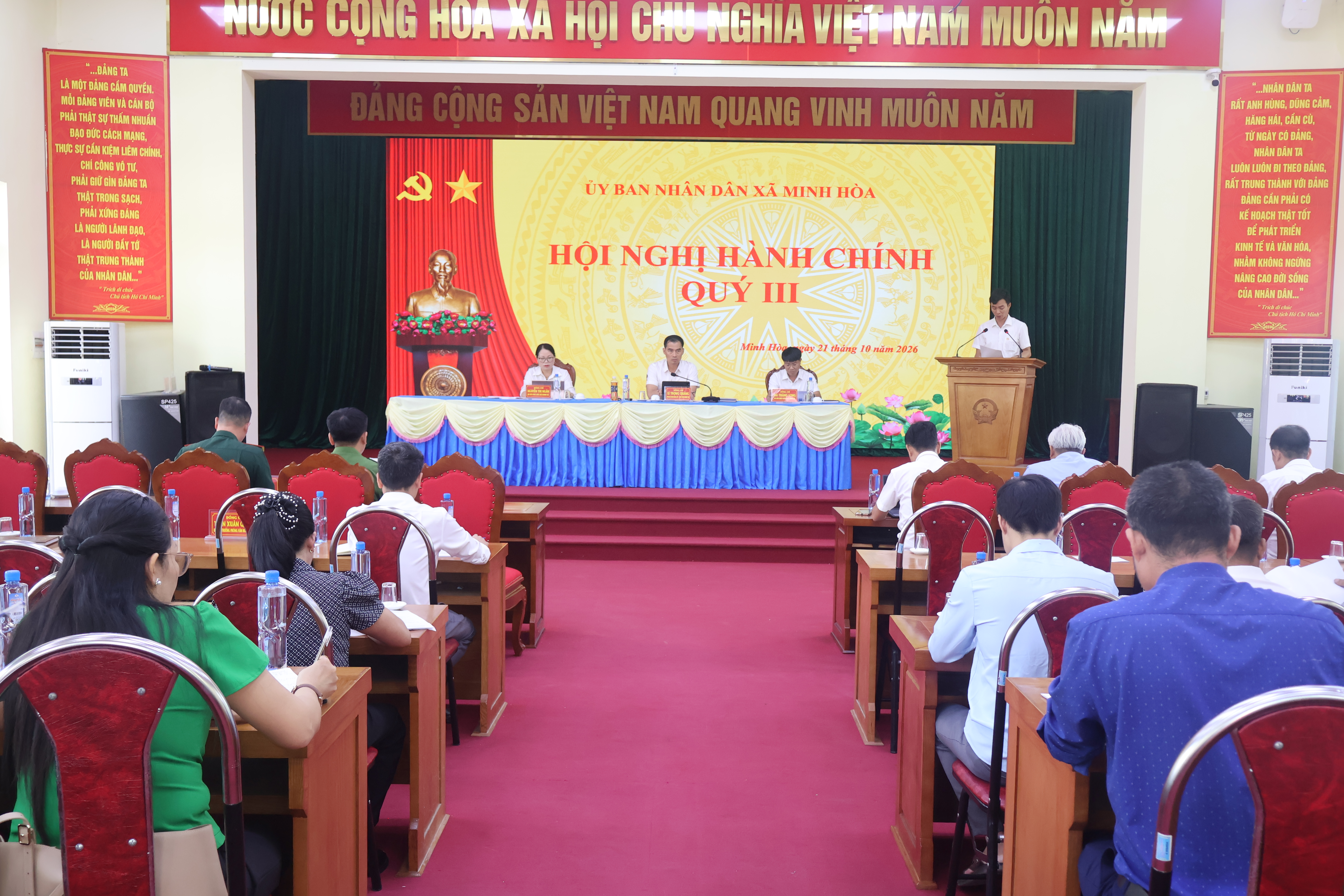 XÃ MINH HÒA TỔ CHỨC HỘI NGHỊ HÀNH CHÍNH QUÝ III NĂM 2026