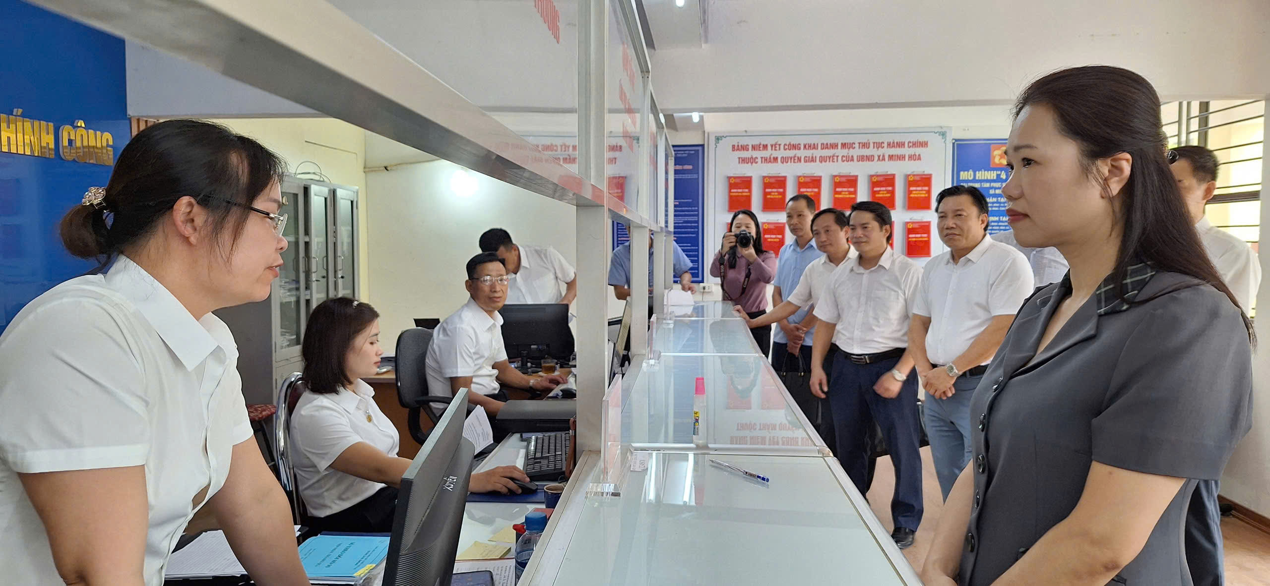 Phó Bí thư Tỉnh ủy kiểm tra tình hình địa phương sau sắp xếp đơn vị hành chính tại xã Minh Hòa