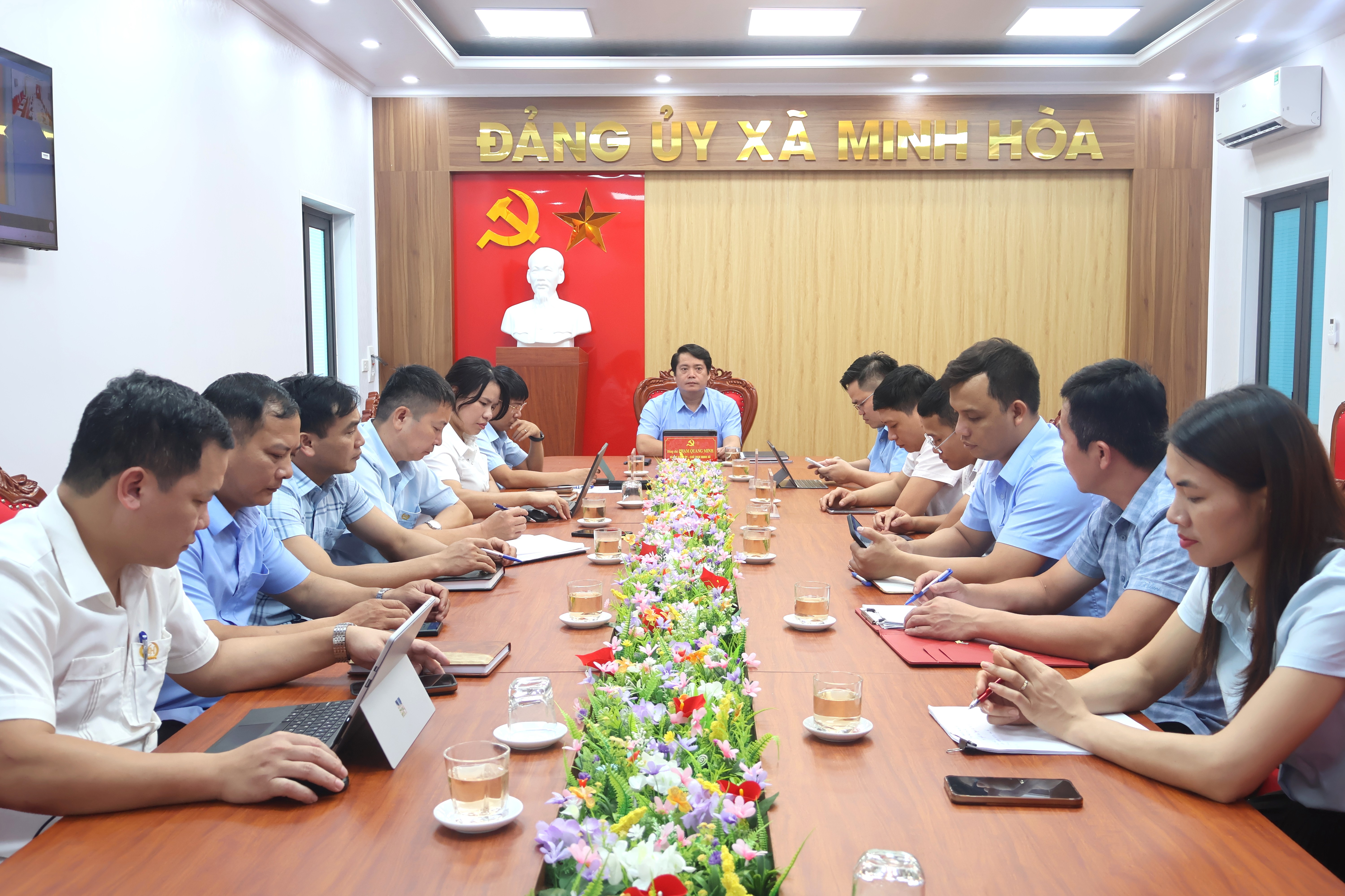 XÃ MINH HÒA THAM DỰ HỘI NGHỊ TẬP HUẤN, QUÁN TRIỆT NHIỆM VỤ XÂY DỰNG CƠ SỞ DỮ LIỆU VỊ TRÍ VIỆC LÀM